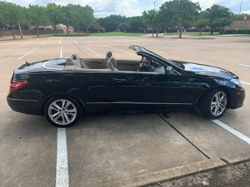 Used 2011 Mercedes-Benz E 350 Cabriolet image 8