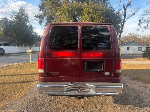 Used 2004 Ford E-350 and Econoline 350 XL image 4