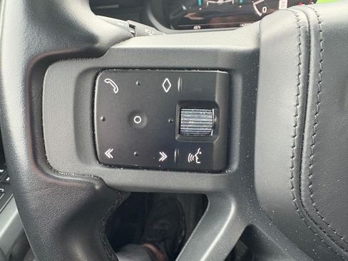 Used 2023 Land Rover Defender 110 X-Dynamic SE image 12