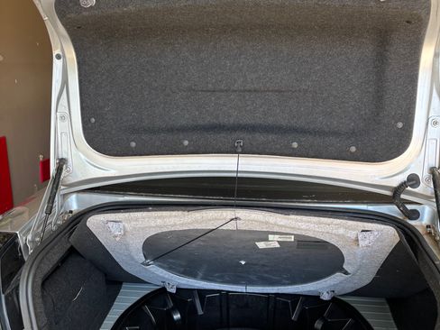 Used 2009 Pontiac G8 GT w/ Premium Package image 26