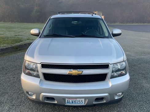 Used 2013 Chevrolet Tahoe LT image 2