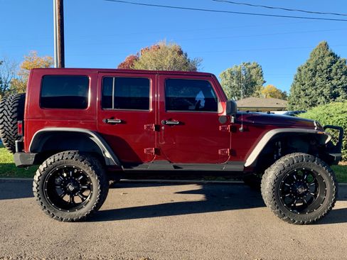 Used 2007 Jeep Wrangler Unlimited Sahara w/ Trailer Tow Group image 1