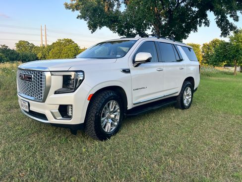 Used 2021 GMC Yukon Denali w/ Advanced Technology Package AWD/4WD image 1