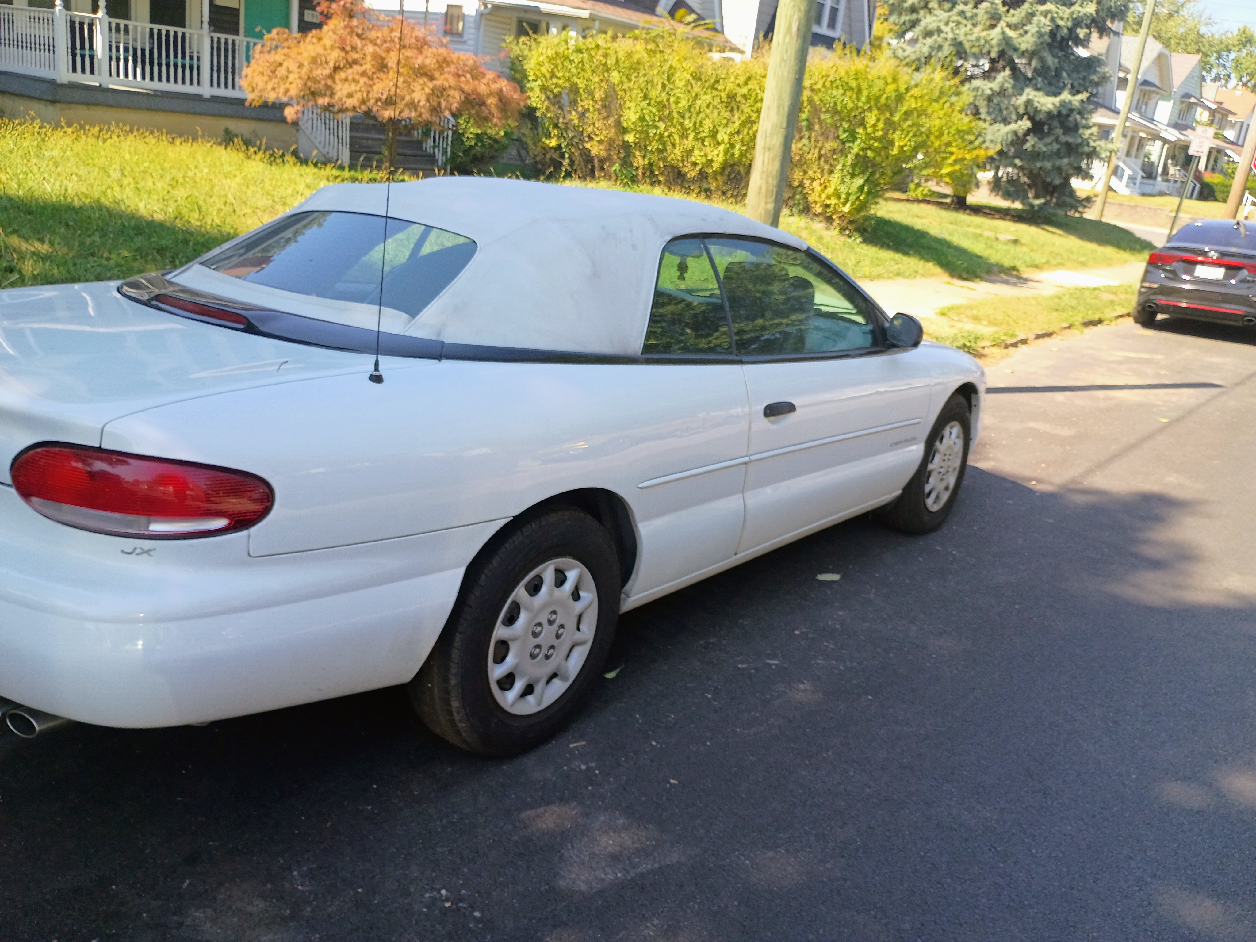 Used 2000 Chrysler Sebring JX FWD image 8