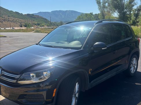 Used 2015 Volkswagen Tiguan SE AWD/4WD image 11