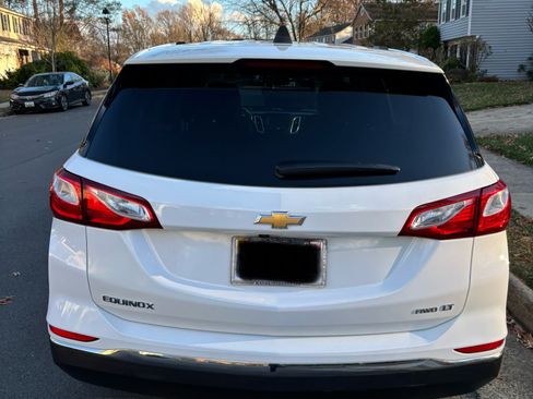 Used 2018 Chevrolet Equinox LT image 9