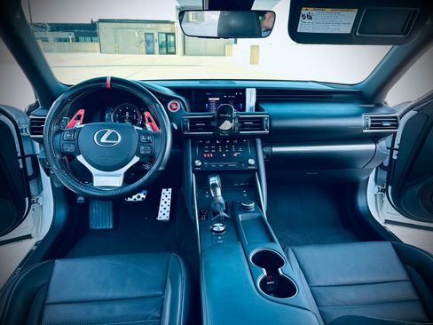 Used 2018 Lexus IS 300 F Sport w/ F Sport Package RWD image 9