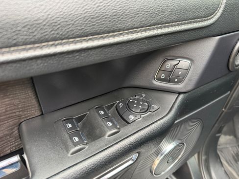 Used 2021 Ford Expedition Max Limited image 11