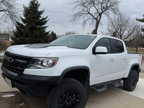 Used 2020 Chevrolet Colorado ZR2 image 2