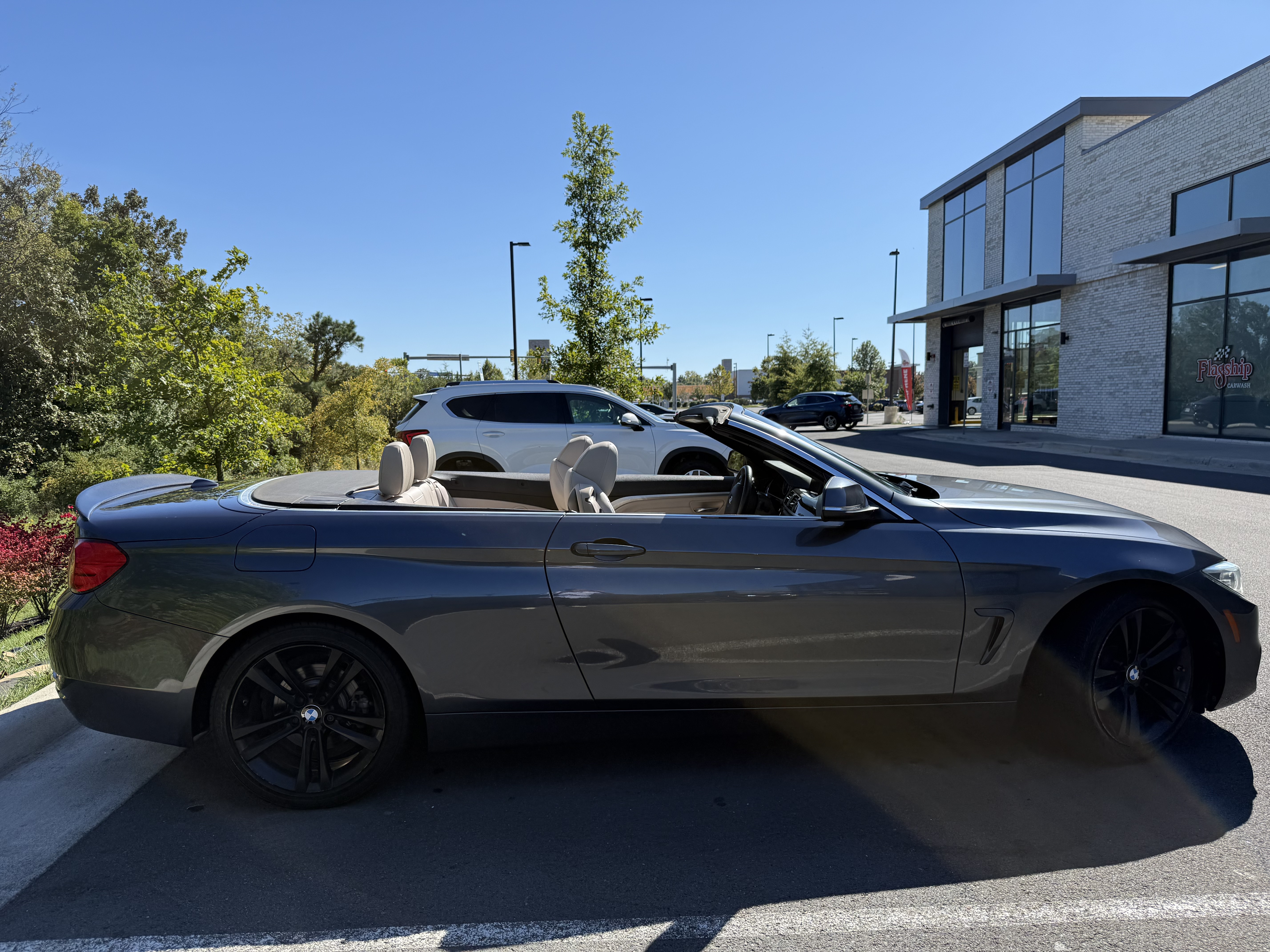 Used 2017 BMW 430i Convertible RWD image 1