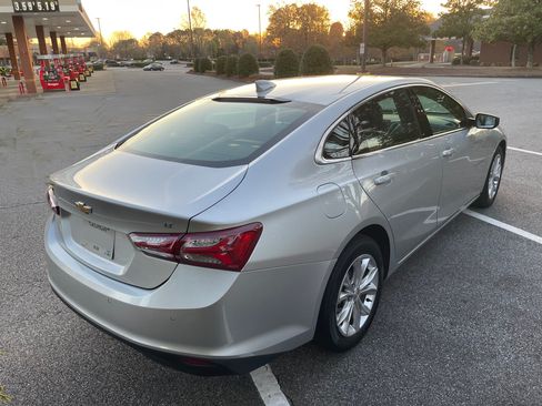 Used 2019 Chevrolet Malibu LT w/ Leather Package image 14