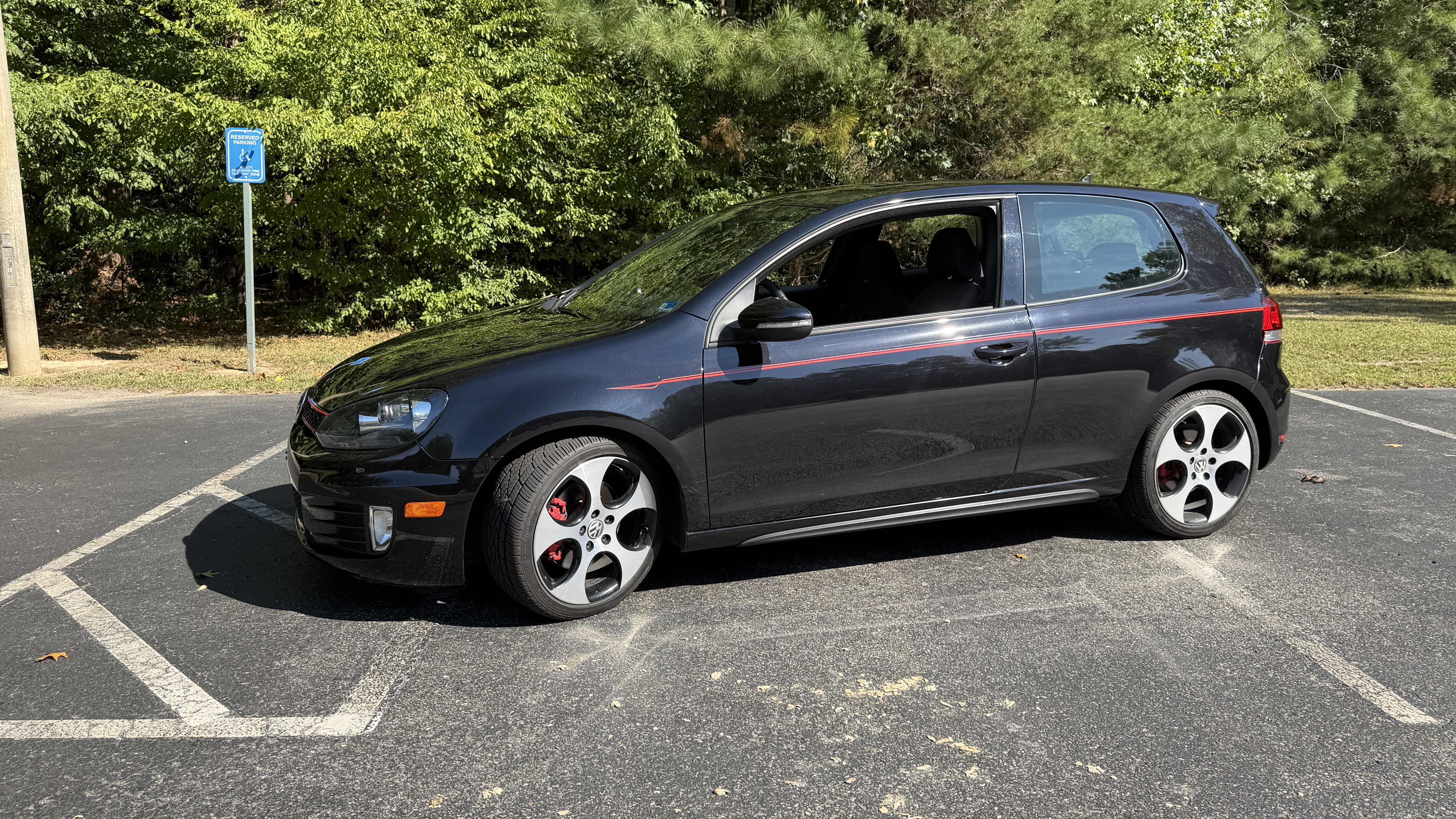 Used 2013 Volkswagen GTI 2-Door FWD image 6