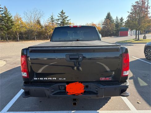 Used 2010 GMC Sierra 1500 SLE w/ Power Pack Plus image 11