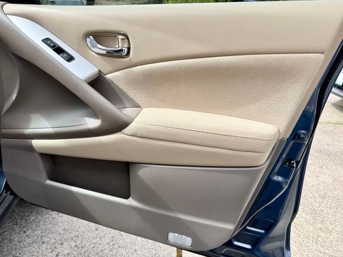 Used 2013 Nissan Murano S image 17