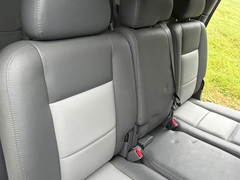 Used 2007 Dodge Durango SLT w/ Interior Convenience Group RWD image 13