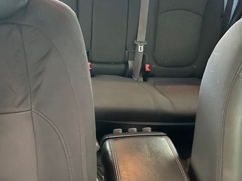 Used 2012 Chevrolet Traverse LT image 5