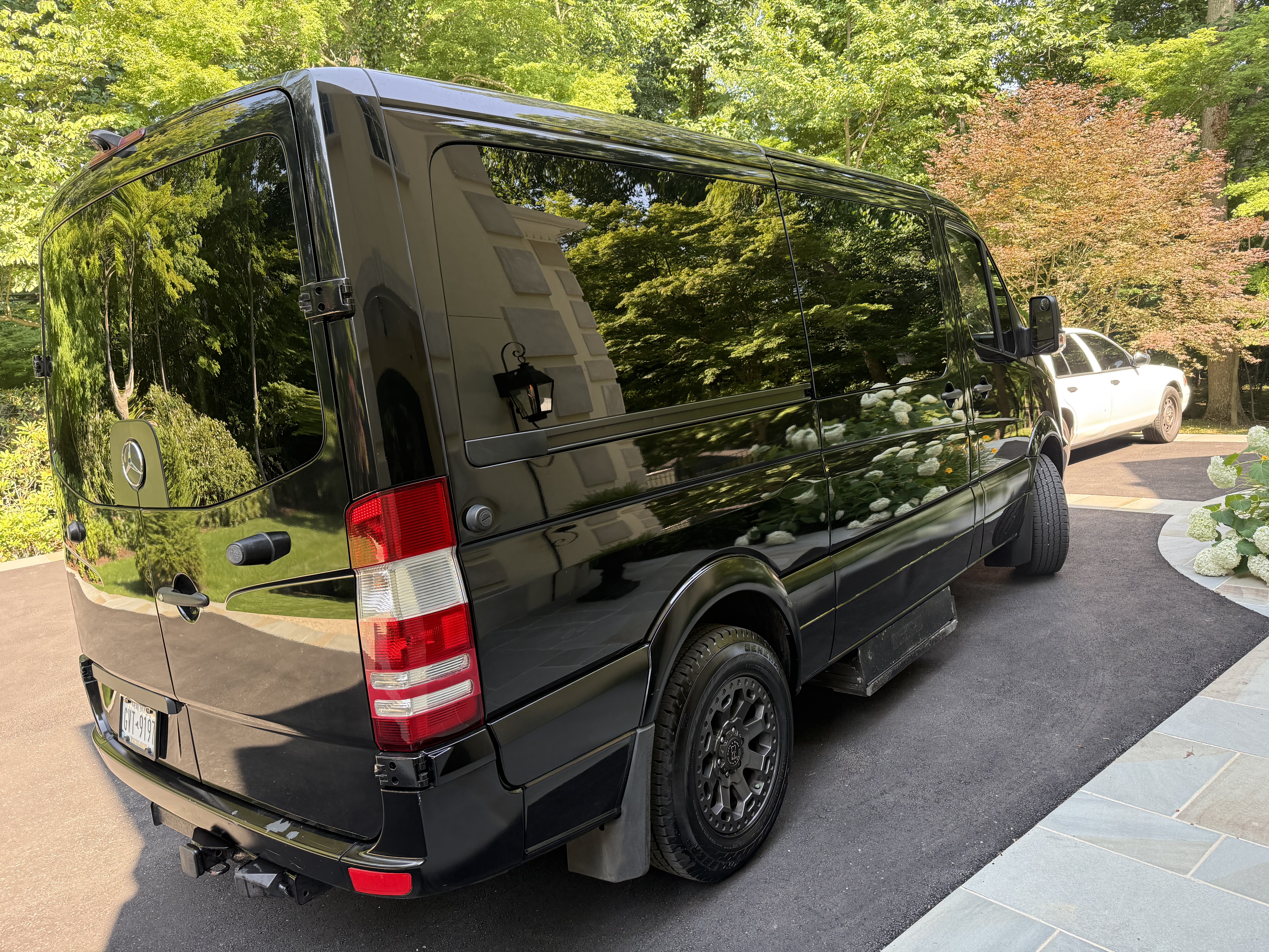 Used 2015 Mercedes-Benz Sprinter 2500 image 4