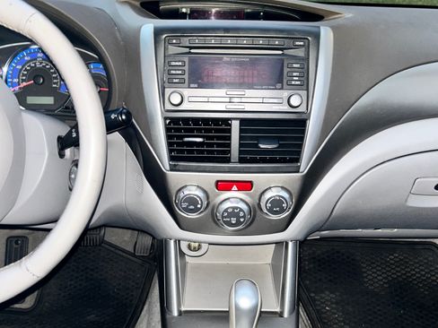 Used 2009 Subaru Forester 2.5X Limited image 11