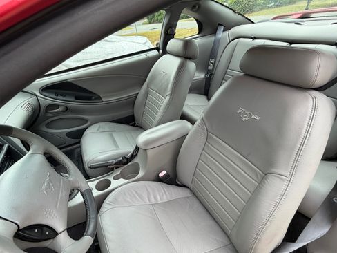 Used 2003 Ford Mustang GT RWD image 2