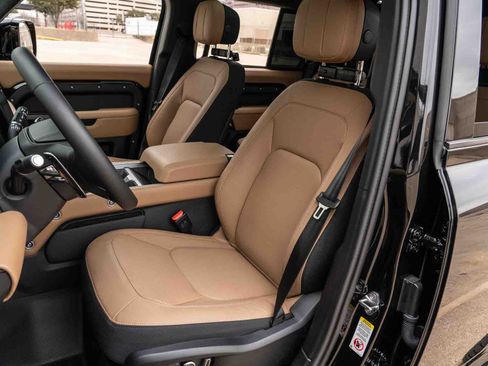 Used 2025 Land Rover Defender 130 V8 image 25