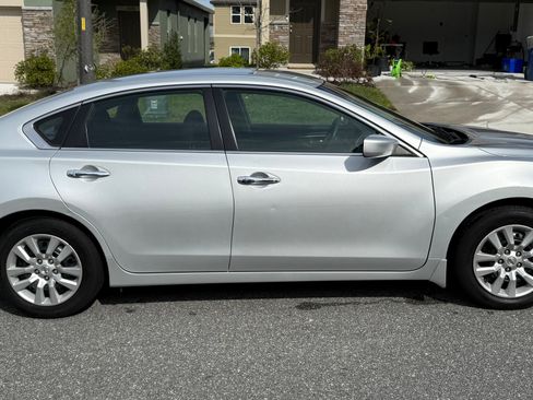 Used 2017 Nissan Altima 2.5 S w/ Power Driver Seat Package image 5