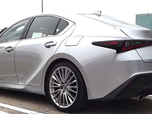 Used 2024 Lexus IS 300 w/ Premium Package RWD image 4
