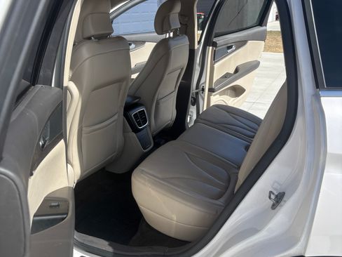 Used 2017 Lincoln MKX Reserve w/ Lincoln MKX Climate Package image 9