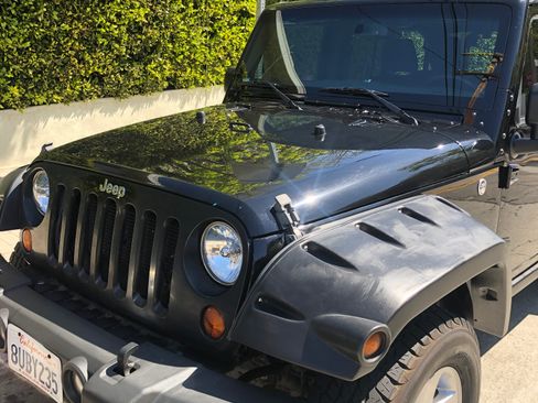 Used 2016 Jeep Wrangler Unlimited Sport w/ Quick Order Package 24S AWD/4WD image 2