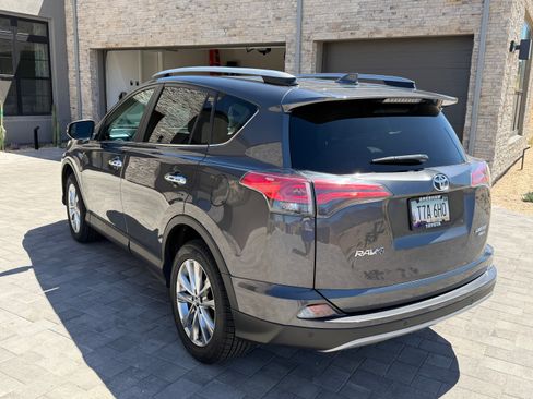 Used 2018 Toyota RAV4 Limited w/ Advanced Technology Package AWD/4WD image 5