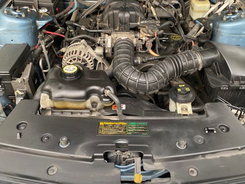 Used 2006 Ford Mustang Coupe image 16