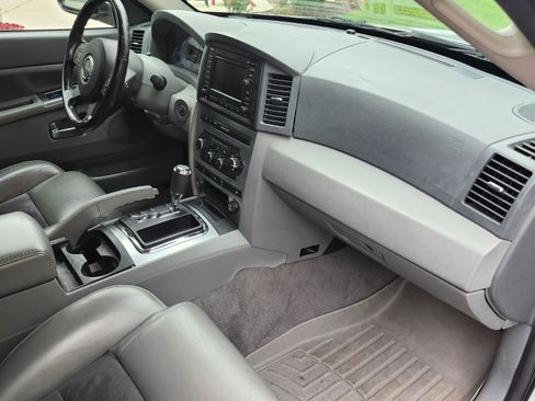 Used 2006 Jeep Grand Cherokee SRT8 w/ SRT Option Group I AWD/4WD image 12