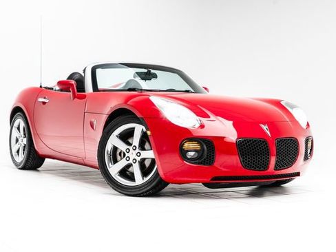 Used 2007 Pontiac Solstice GXP w/ Premium Package image 10