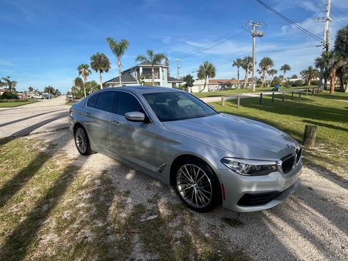 Used 2019 BMW 530i w/ Convenience Package RWD image 6