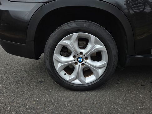 Used 2011 BMW X5 xDrive50i image 16
