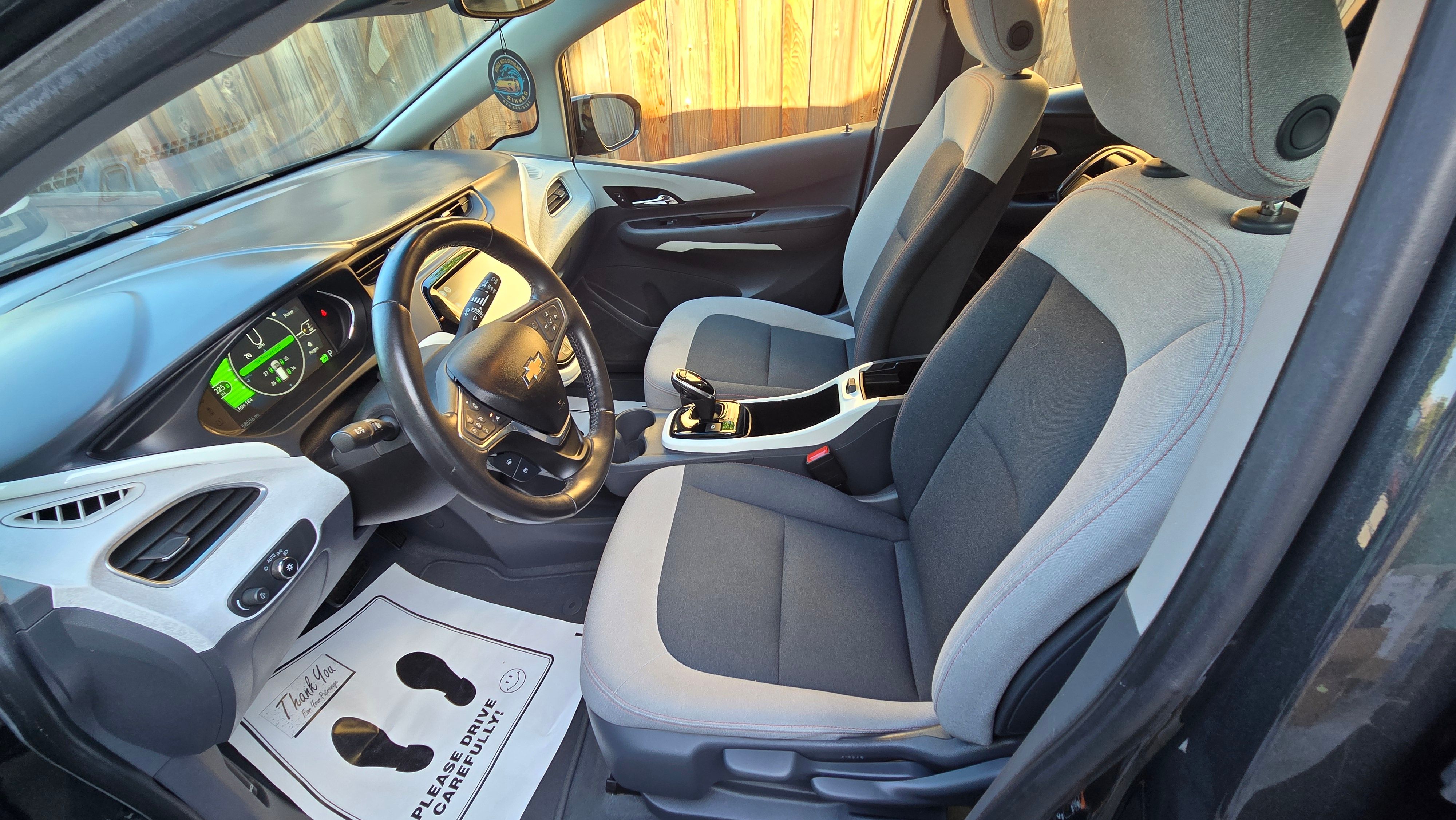 Used 2019 Chevrolet Bolt LT FWD image 10