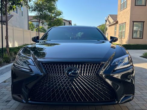 Used 2018 Lexus LS 500h w/ Luxury Package RWD image 8