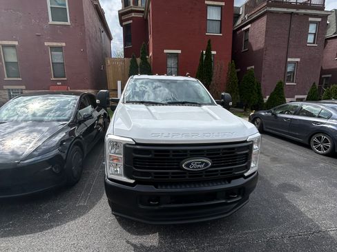 Used 2024 Ford F350 XL w/ 360-Degree Camera Package image 5