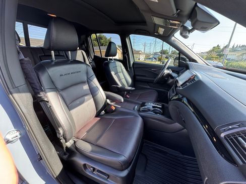Used 2023 Honda Ridgeline Black Edition image 16