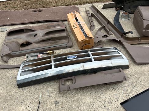 Used 1994 Ford Bronco Sport Utility 2D image 13