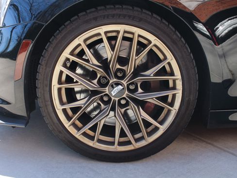 Used 2016 Cadillac ATS V w/ Luxury Package image 13