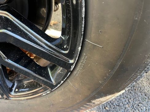 Used 2024 GMC Sierra 1500 Elevation w/ LPO, Elevation Black Package image 16