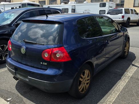 Used 2008 Volkswagen Rabbit 2-Door image 2