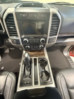Used 2020 Ford F150 Lariat w/ Equipment Group 502A Luxury AWD/4WD image 19
