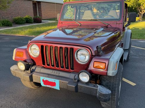 Used 2001 Jeep Wrangler Sport AWD/4WD image 2