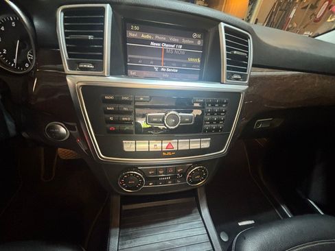 Used 2012 Mercedes-Benz ML 350 4MATIC image 9
