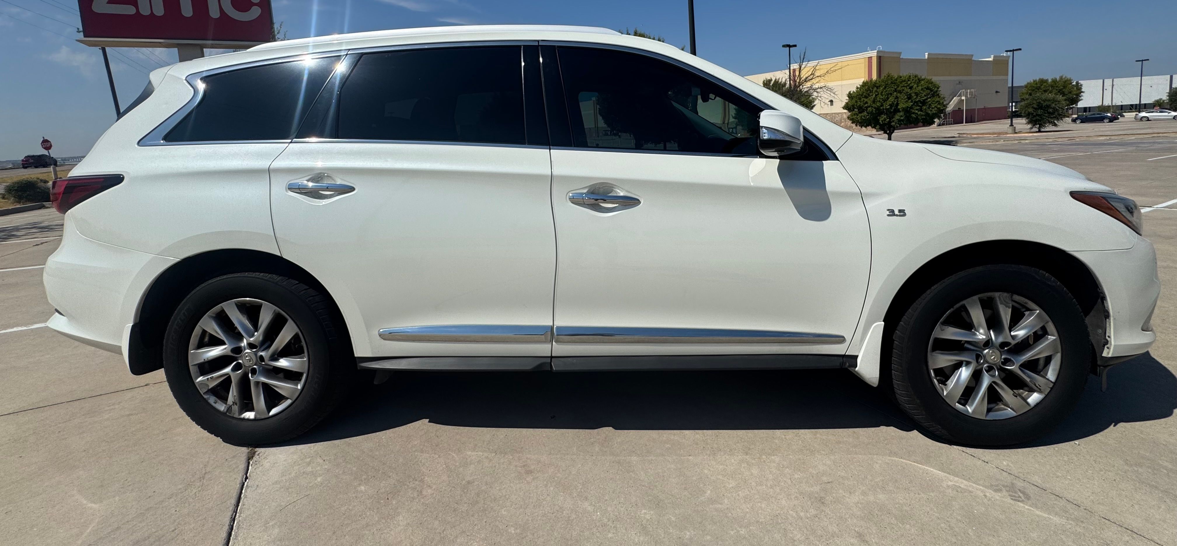 Used 2017 INFINITI QX60 FWD w/ Premium Plus Package image 5
