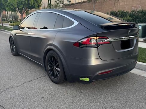 Used 2019 Tesla Model X Long Range image 8