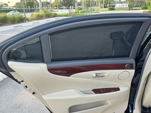 Used 2012 Lexus LS 460 L image 21