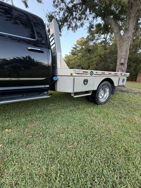 Used 2022 RAM 5500 4x4 Crew Cab image 16