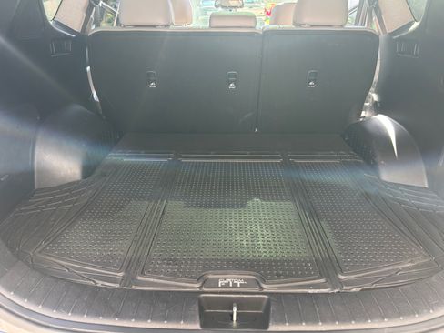 Used 2019 Hyundai Santa Fe Limited image 11